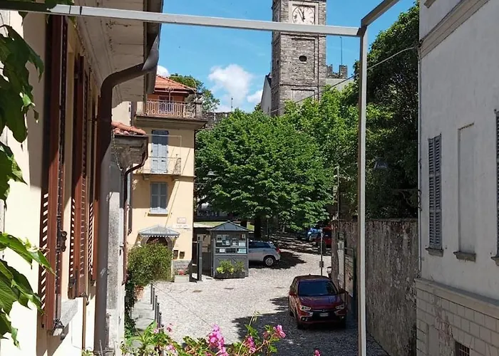 Tower House In A Medieval Village Nyaraló